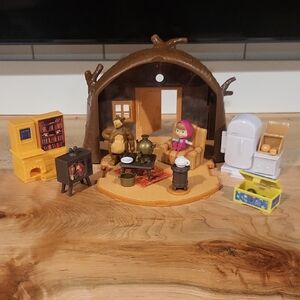 Masha and the Bear Play Set